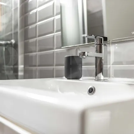 Apartamento Cozy Near Plaza De La Merced By Rems Málaga